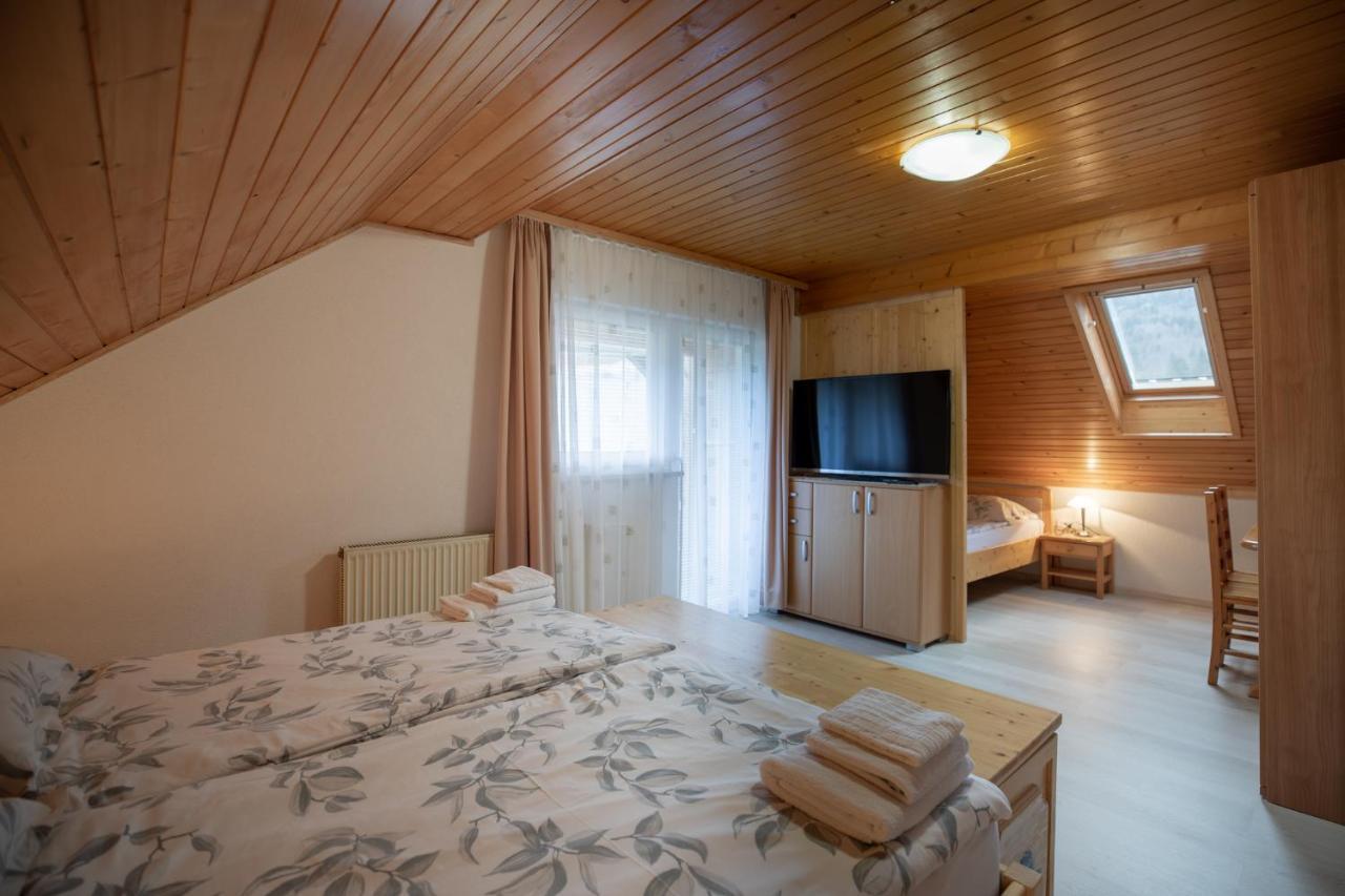Apartmaji Colja ボーヒニ エクステリア 写真